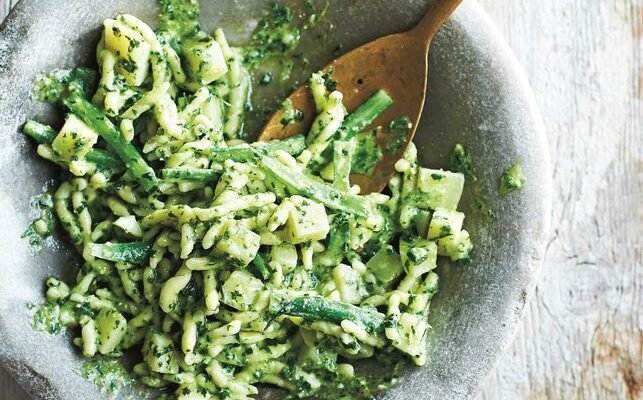 Trofie con Pesto alla Genovese